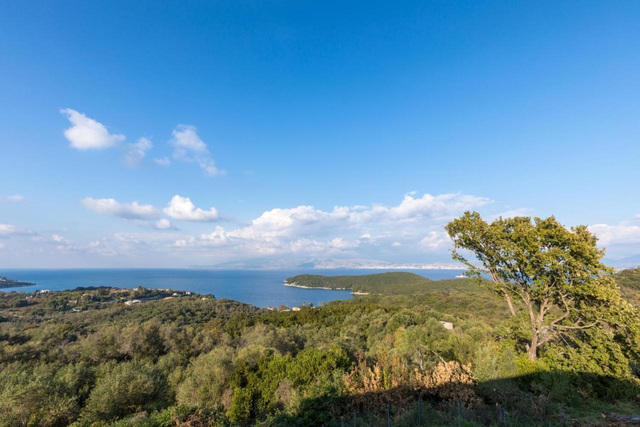 Villa Pietra Gialla By Rodostamo Collection Kassiopi Bagian luar foto